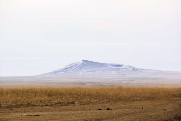 Shiliin Bogd Mountain