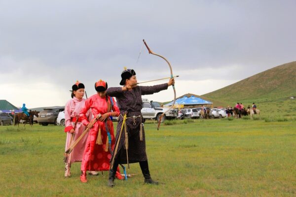 Mongolian Archery