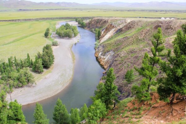 Uurtiin Tokhoi Cliff